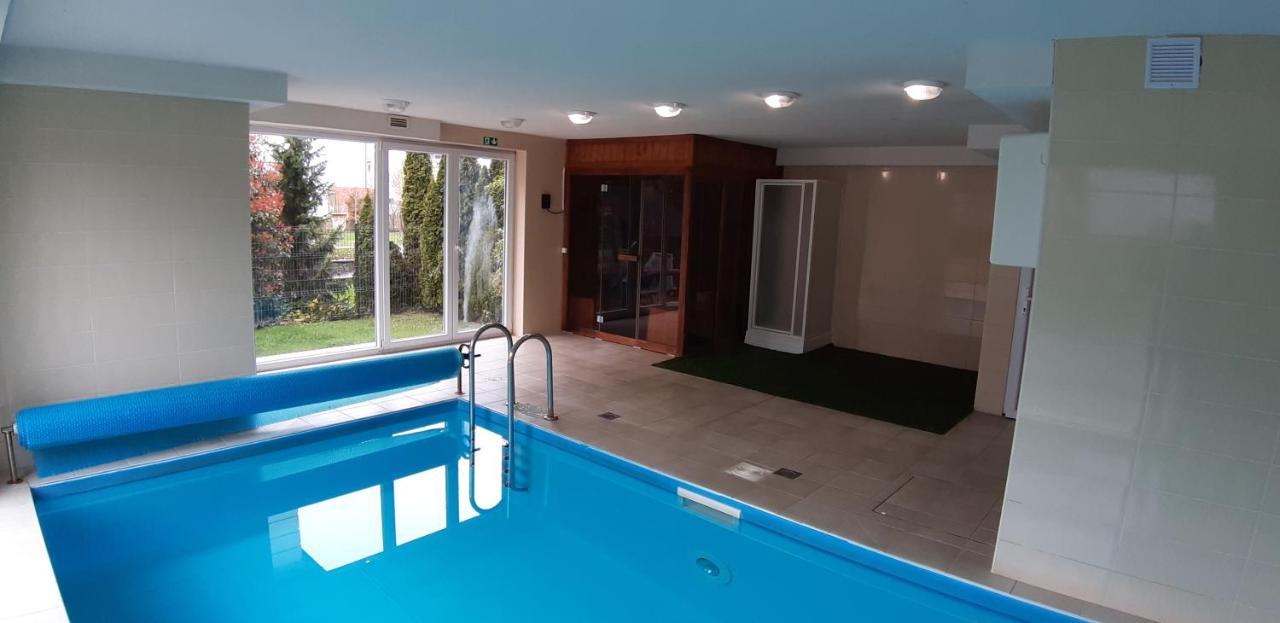 Riviera Wellness Apartman Siófok Exteriör bild