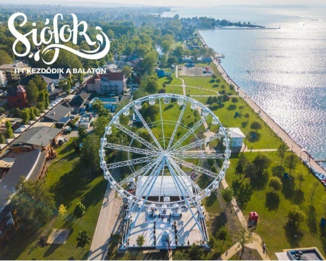 Riviera Wellness Apartman Siófok Exteriör bild