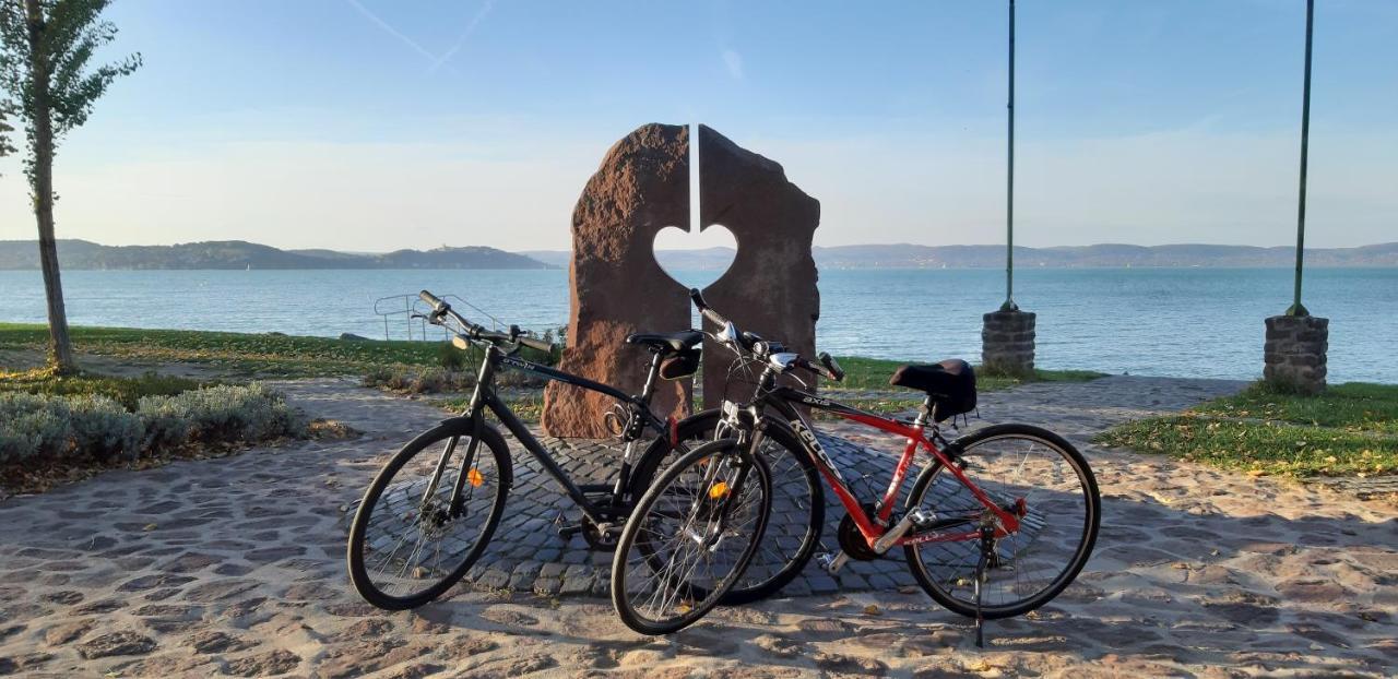 Riviera Wellness Apartman Siófok Exteriör bild